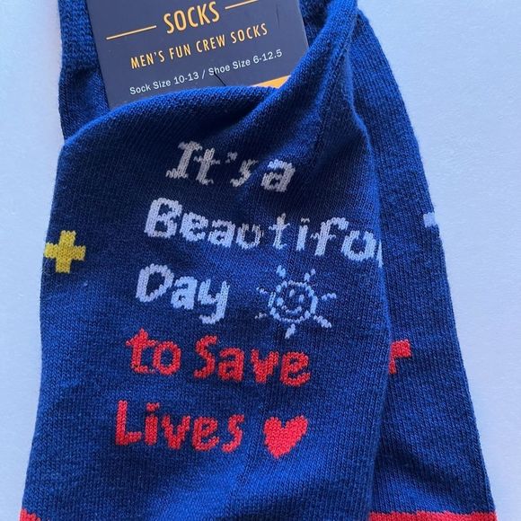 Men's Crew Socks -Health Worker Series- Saves Lives- NWT - Picture 5 of 6